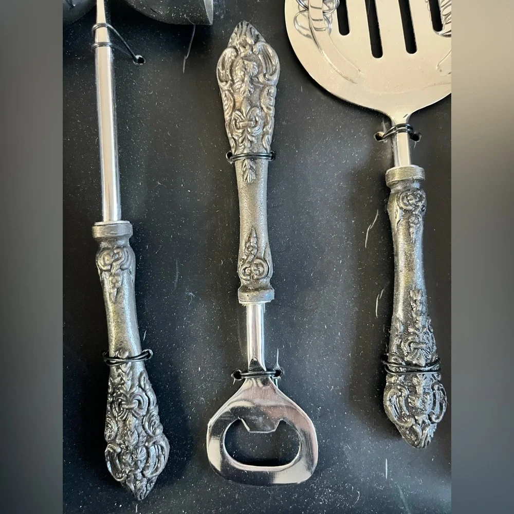 Cynthia Rowley 3-Piece Bar Tool Set - Jigger, Bottle Opener & Cocktail Strainer - Picture 4 of 9